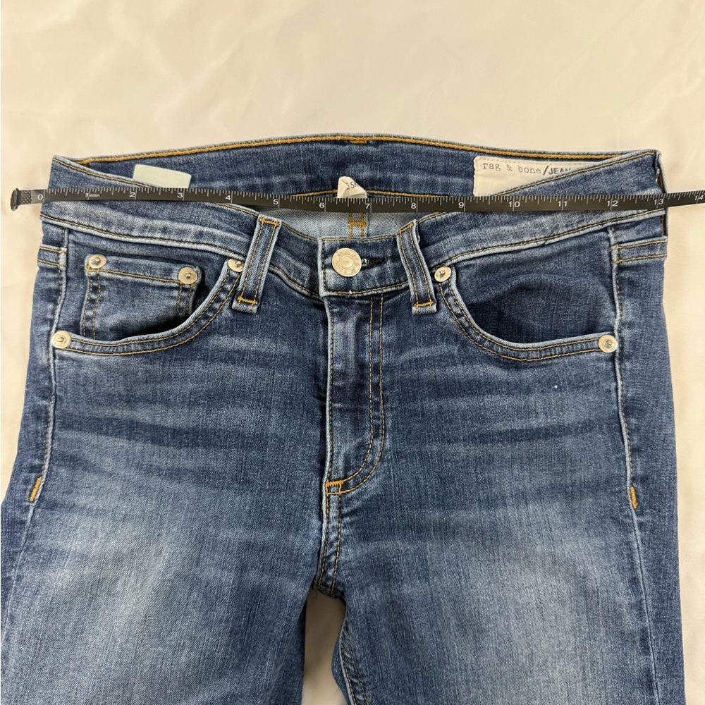 rag & bone Low Rise Ankle Skinny Jeans 27 Medium Wash Frayed Hem - Picture 10 of 13